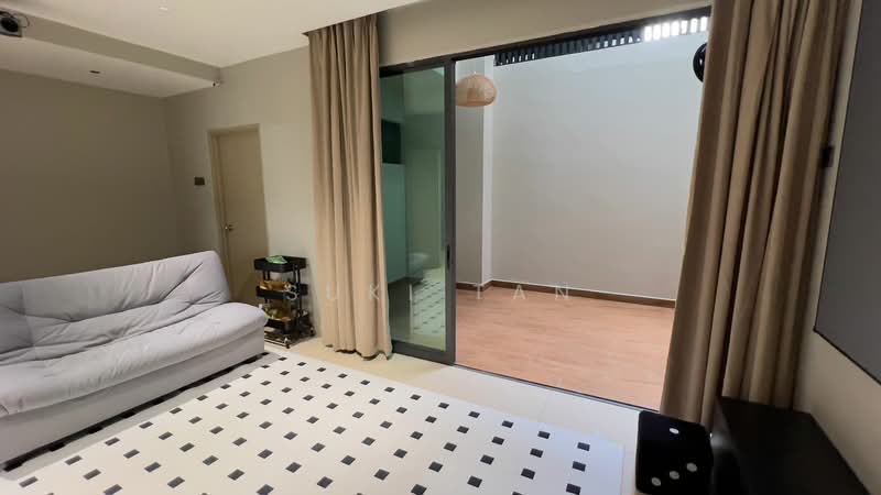 3-storey Terraced House for Sale in Damansara Damai (Selangor) - Suki Tan - Living Room - PropertyGuru.com.my