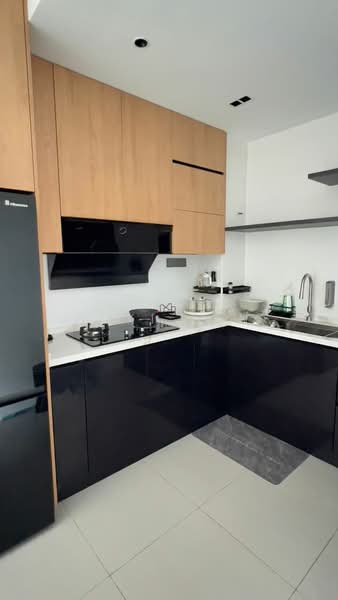 3-storey Terraced House for Sale in Damansara Damai (Selangor) - Suki Tan - Kitchen - PropertyGuru.com.my