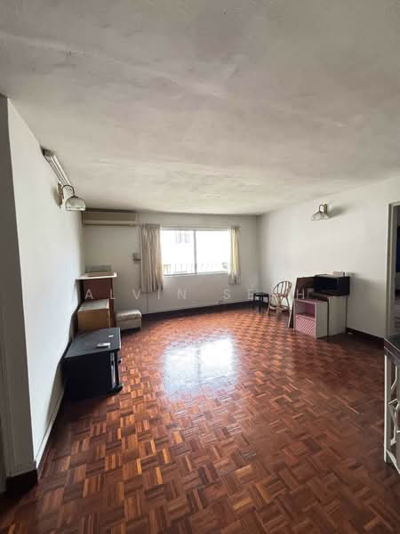 Rumah Berkembar untuk Dijual di Damansara Jaya (Petaling Jaya) - Alvin Seah - Living Room - PropertyGuru.com.my