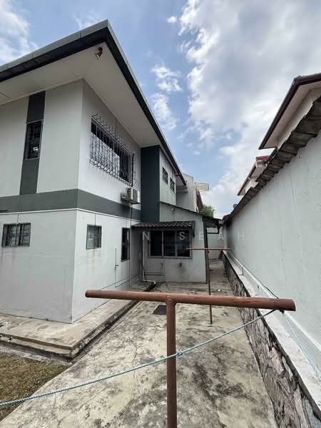 Rumah Berkembar untuk Dijual di Damansara Jaya (Petaling Jaya) - Alvin Seah - Exterior - PropertyGuru.com.my