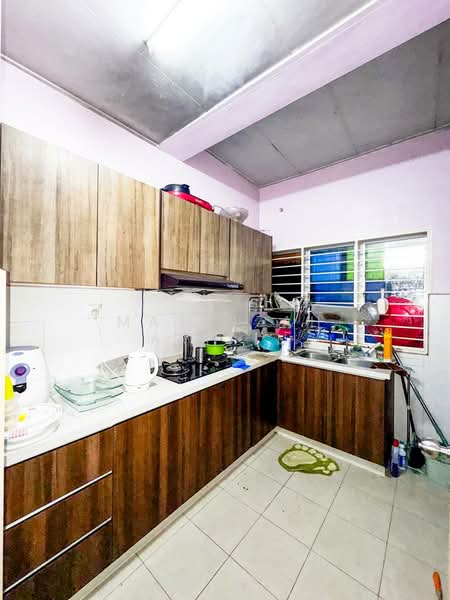 Rumah Teres 3 Tingkat untuk Dijual di Batu Caves (Selangor) - Masnizah Arifin - Kitchen - PropertyGuru.com.my