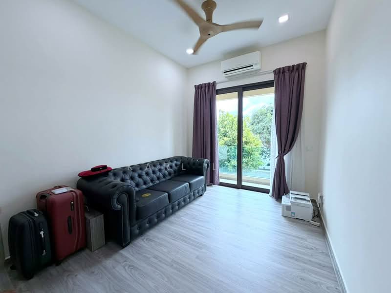 Cluster House for Sale in Nusa Duta (Iskandar Puteri (Nusajaya)) - Karl Lim - Living Room - PropertyGuru.com.my