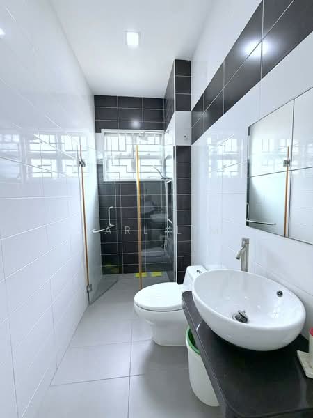 Cluster House for Sale in Nusa Duta (Iskandar Puteri (Nusajaya)) - Karl Lim - Bathroom - PropertyGuru.com.my