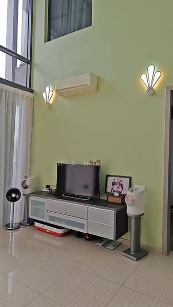 Servis Apartment untuk Dijual di Twin Arkz - Han . - Living Room - PropertyGuru.com.my