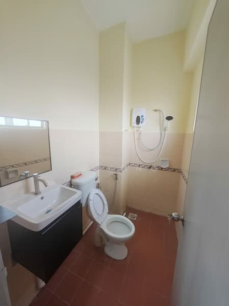 Apartment for Rent at Red Ruby 2 - CY Yong - Bathroom - PropertyGuru.com.my