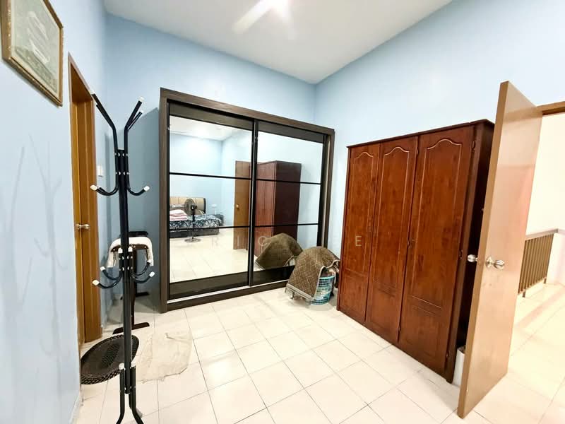Rumah Teres 2 Tingkat untuk Dijual di Bandar Uda Utama (Johor Bahru) - Eric Lee - Bedroom - PropertyGuru.com.my