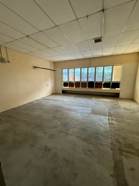 Shop / Office for Rent in Taman Putri Kulai (Kulai) - Sarah Lai - Interior - PropertyGuru.com.my