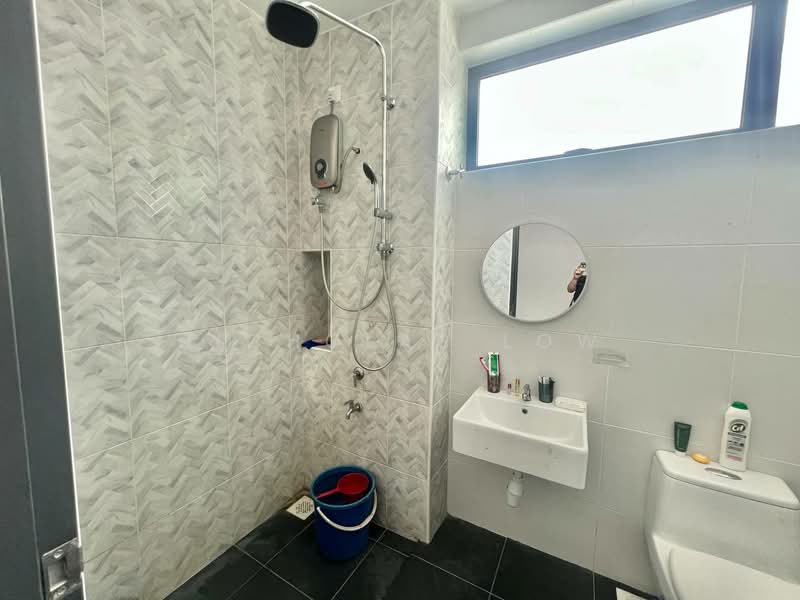 2-storey Terraced House for Rent in Taman Austin Duta (Tebrau) - Nicholas Low - Bathroom - PropertyGuru.com.my