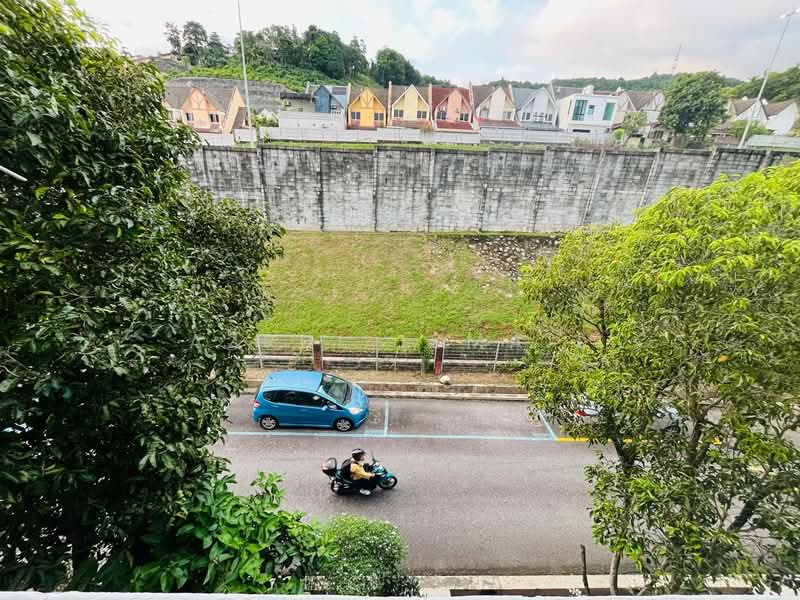 Pangsapuri untuk Dijual di Putri Apartment - Azrul Ismail - Exterior - PropertyGuru.com.my