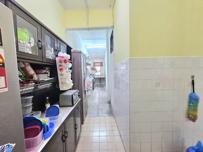 1-storey Terraced House for Sale in Taman Semenyih Indah (Semenyih) - Wanie Syazue - Kitchen - PropertyGuru.com.my