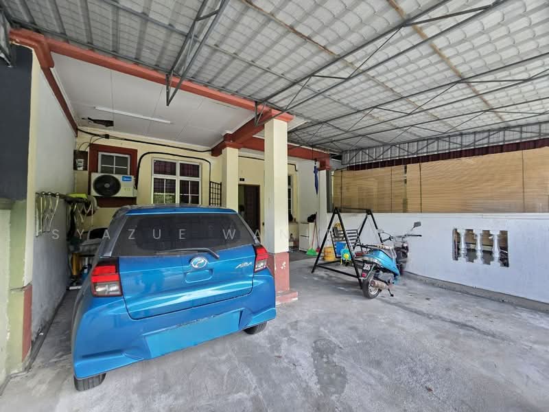 1-storey Terraced House for Sale in Taman Semenyih Indah (Semenyih) - Wanie Syazue - Exterior - PropertyGuru.com.my