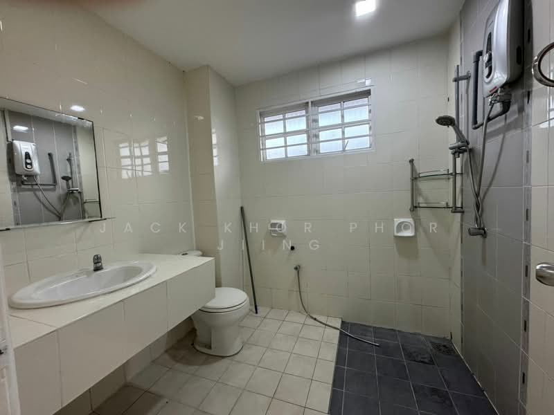 2-storey Terraced House for Sale in Setia Alam (Selangor) - Jack Khor Phor Jiing - Bathroom - PropertyGuru.com.my