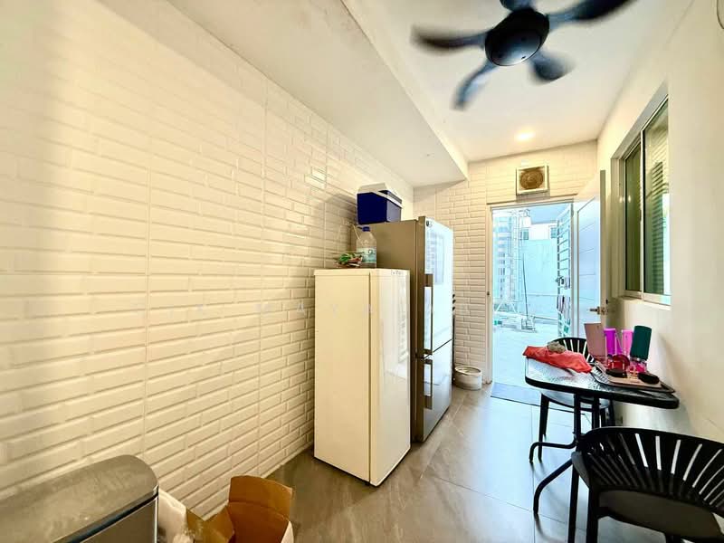 Semi-Detached House for Sale in Ampang Jaya (Ampang) - Cik Maya Abdul - Kitchen - PropertyGuru.com.my