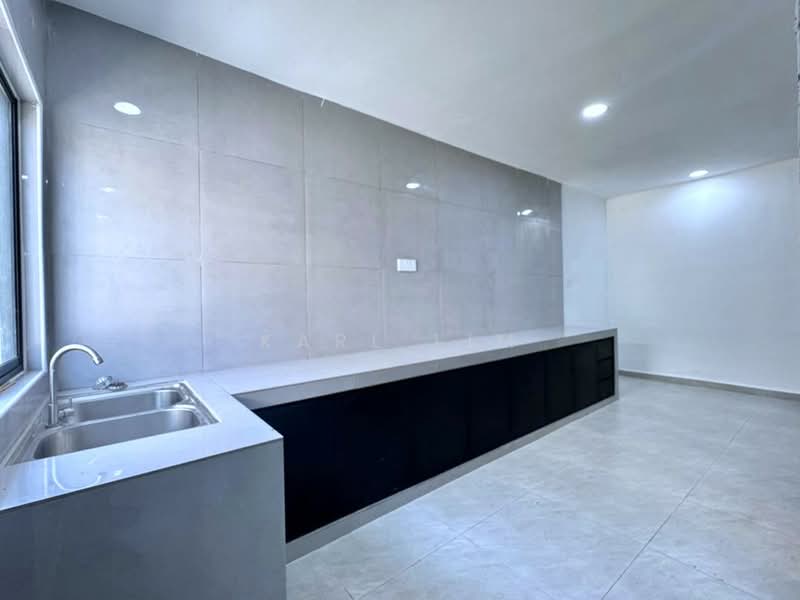 2-storey Terraced House for Sale in Permas Jaya (Johor Bahru) - Karl Lim - Kitchen - PropertyGuru.com.my
