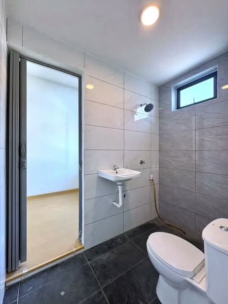 2-storey Terraced House for Sale in Permas Jaya (Johor Bahru) - Karl Lim - Bathroom - PropertyGuru.com.my