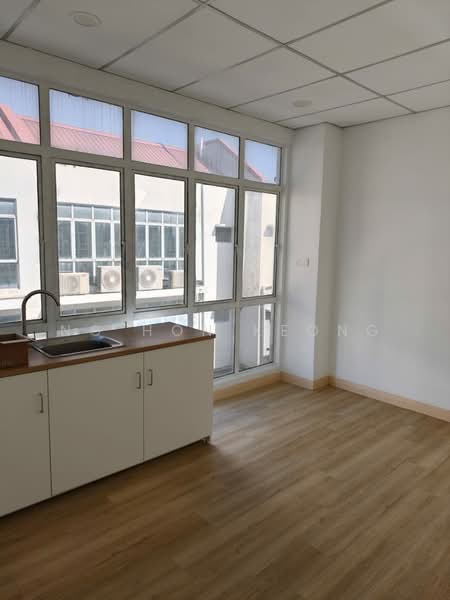 Pejabat untuk Disewa di Puchong (Selangor) - Ng Hon Keong - Interior - PropertyGuru.com.my