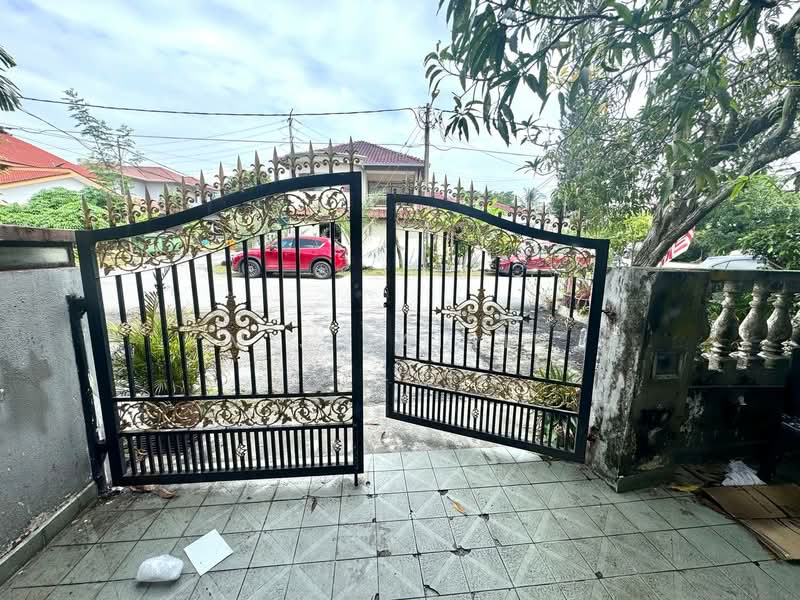 2-storey Terraced House for Sale in Taman Nirwana (Ampang) - M.J Zairin - Exterior - PropertyGuru.com.my
