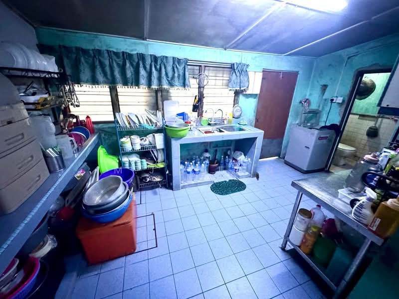 2-storey Terraced House for Sale in Taman Nirwana (Ampang) - M.J Zairin - Kitchen - PropertyGuru.com.my