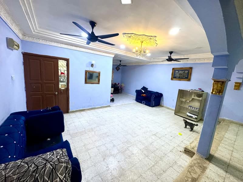 2-storey Terraced House for Sale in Taman Nirwana (Ampang) - M.J Zairin - Living Room - PropertyGuru.com.my