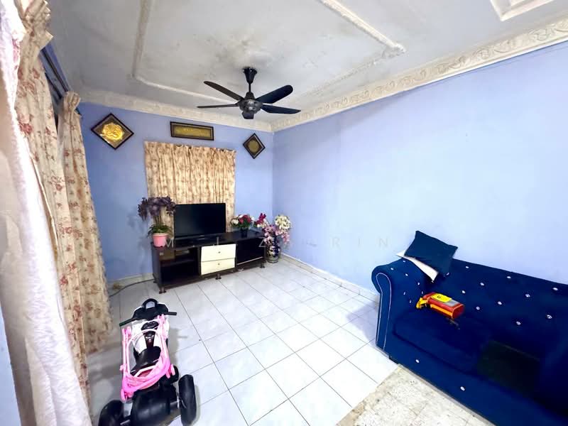 2-storey Terraced House for Sale in Taman Nirwana (Ampang) - M.J Zairin - Living Room - PropertyGuru.com.my