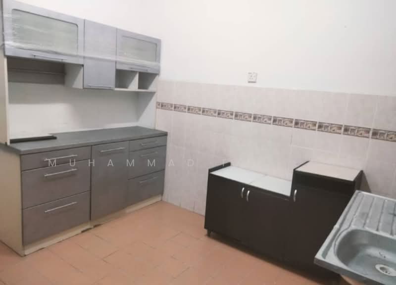 2-storey Terraced House for Rent in Alam Perdana (Puncak Alam) - Muhammad Taufeeq - Kitchen - PropertyGuru.com.my