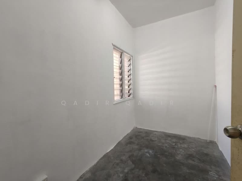 2-storey Terraced House for Sale in Bandar Putra Permai (Seri Kembangan) - Qadir Qadir - PropertyGuru.com.my