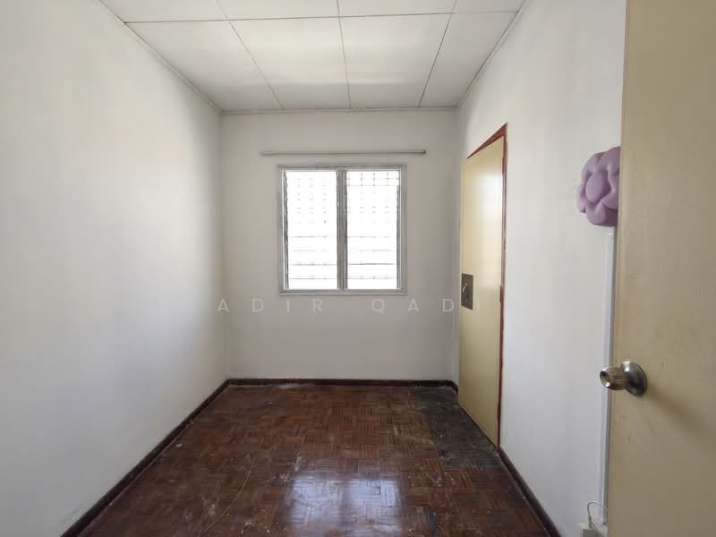 2-storey Terraced House for Sale in Bandar Putra Permai (Seri Kembangan) - Qadir Qadir - PropertyGuru.com.my