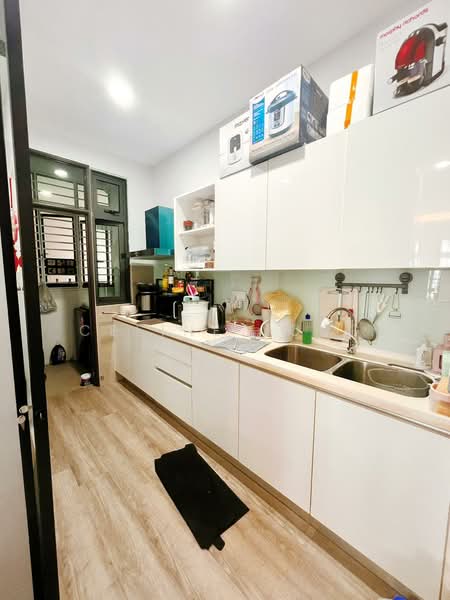 Servis Apartment untuk Dijual di 8Scape Residence @ Sutera - Celine Yong - PropertyGuru.com.my
