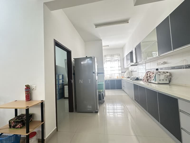 2.5-storey Terraced House for Sale in Setia Pearl Island (Bayan Lepas) - Jacyntha Lee - Kitchen - PropertyGuru.com.my