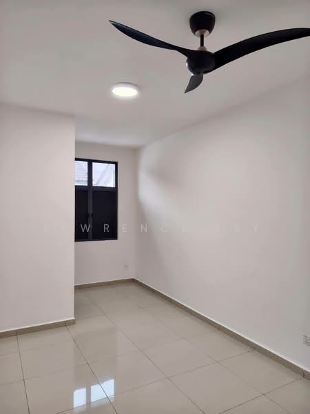 2-storey Terraced House for Rent in Bandar Layangkasa (Pasir Gudang) - Lawrence Tay - Bedroom 2 (Down) - PropertyGuru.com.my