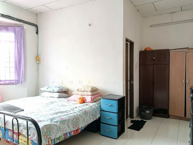 Rumah Teres 2 Tingkat untuk Dijual di Taman Cempaka (Ipoh) - PENNY CHEN - Bedroom - PropertyGuru.com.my