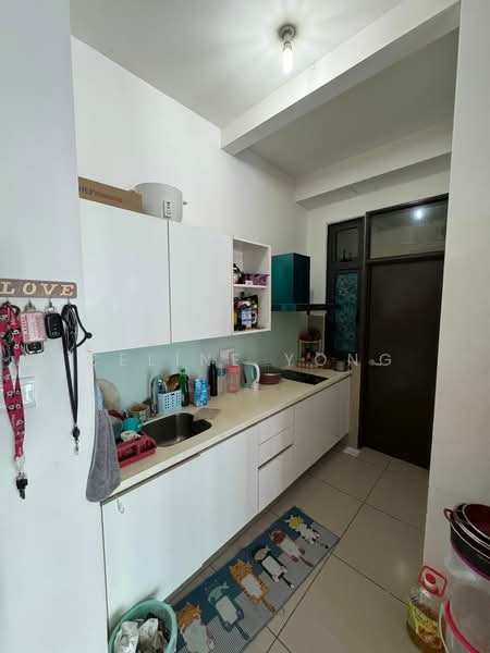 Servis Apartment untuk Dijual di 8Scape Residence @ Sutera - Celine Yong - Kitchen - PropertyGuru.com.my