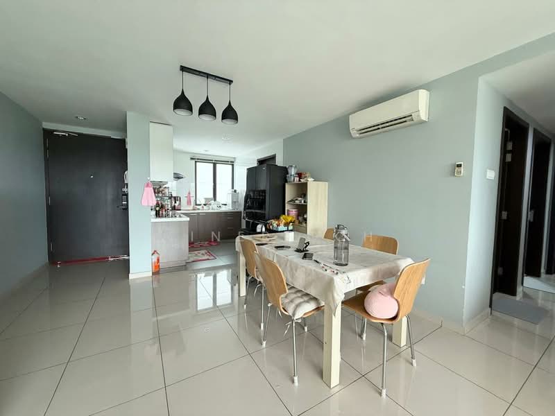 Apartment for Sale at Ponderosa Lakeside Apartment - Xiner Goh - Dining Room - PropertyGuru.com.my
