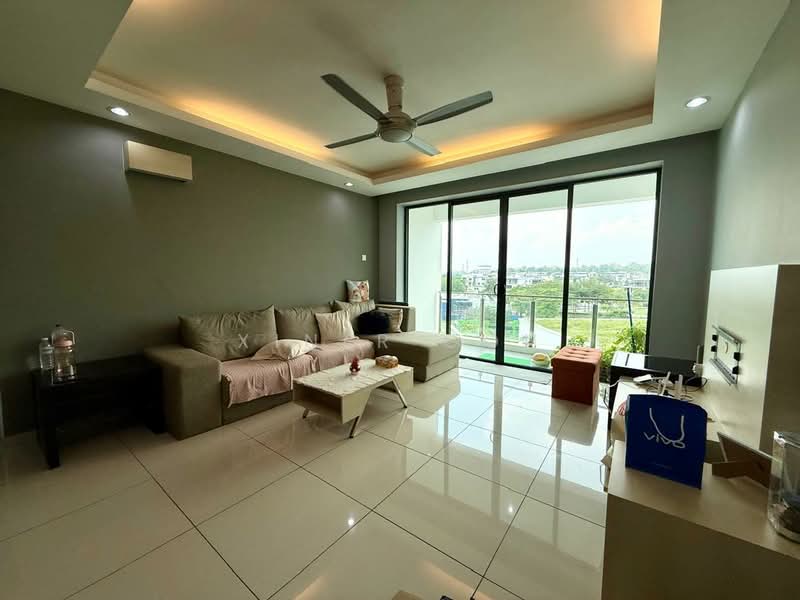 Apartment for Sale at Ponderosa Lakeside Apartment - Xiner Goh - Living Room - PropertyGuru.com.my