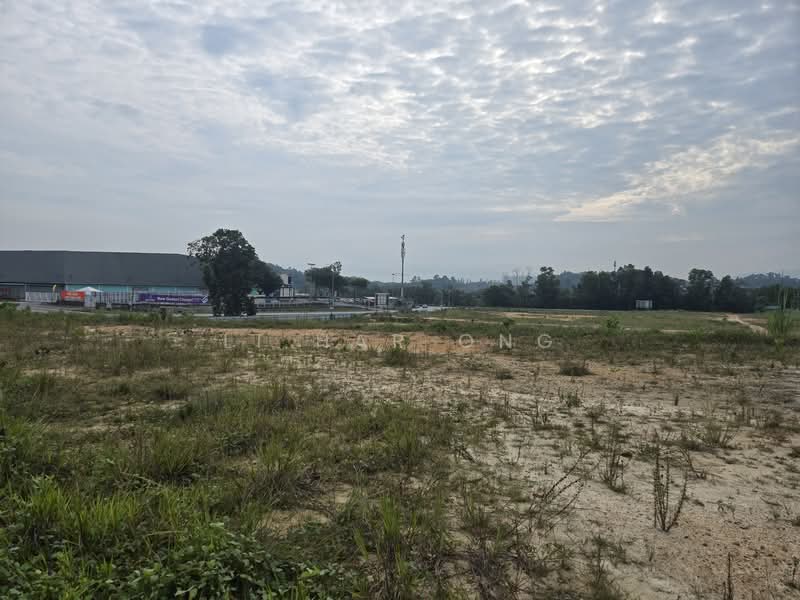 Semi-D Factory for Sale in Sendayan Tech Valley (Labu) - Li Har Ong - Exterior - PropertyGuru.com.my