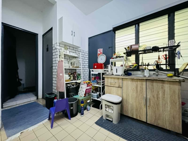 Terraced House for Sale in Usj 12 (Subang Jaya) - Jayden Lee - Kitchen - PropertyGuru.com.my