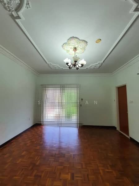 Rumah Teres 3 Tingkat untuk Dijual di Jalan Ipoh (Kuala Lumpur) - Suki Tan - Living Room - PropertyGuru.com.my