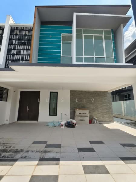 Semi-Detached House for Sale in Taman Seri Austin (Tebrau) - Luis Lim - Exterior - PropertyGuru.com.my