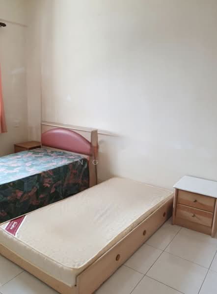 Condominium for Rent at Gold Coast Resort Condominium - Weng Sern - Bedroom - PropertyGuru.com.my