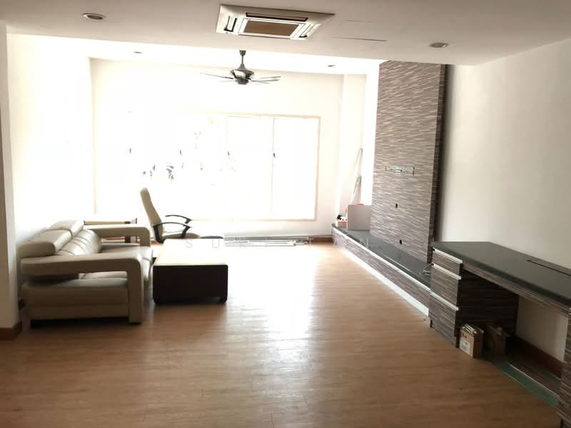 Rumah Teres 3 Tingkat untuk Dijual di Jalan Ipoh (Kuala Lumpur) - Suki Tan - Living Room - PropertyGuru.com.my
