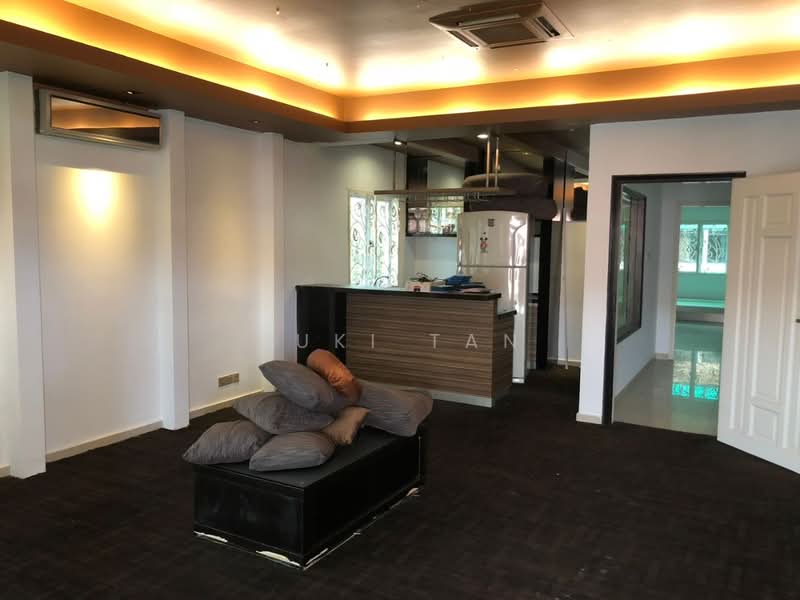 Rumah Teres 3 Tingkat untuk Dijual di Jalan Ipoh (Kuala Lumpur) - Suki Tan - Living Room - PropertyGuru.com.my
