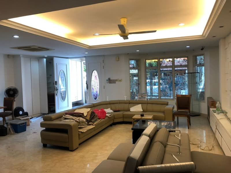 Rumah Teres 3 Tingkat untuk Dijual di Jalan Ipoh (Kuala Lumpur) - Suki Tan - Living Room - PropertyGuru.com.my