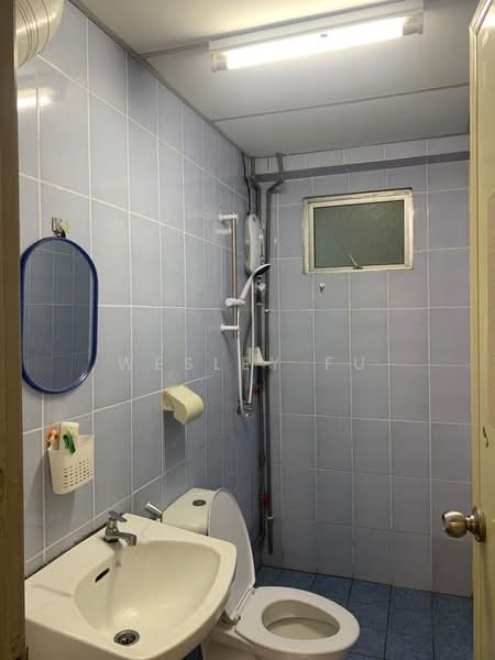 Kondominium untuk Dijual di Angkasa Condominiums - Wesley Fu - Bathroom - PropertyGuru.com.my