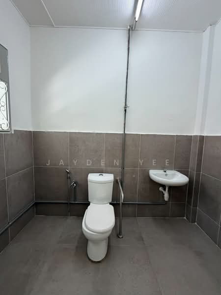 Rumah Teres 2 Tingkat untuk Dijual di Jalan Klang Lama (Old Klang Road) (Kuala Lumpur) - Jayden Yee - Bathroom - PropertyGuru.com.my