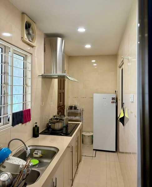 2-storey Terraced House for Sale in Taman Segar Perdana (Cheras) - Austin Goh - Kitchen - PropertyGuru.com.my