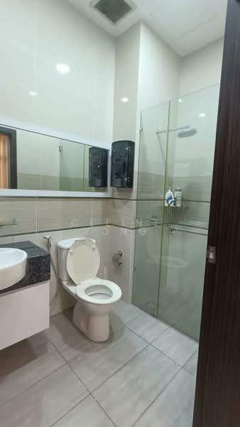 Kondominium untuk Disewa di KSL D'Esplanade Residence - Celine Yong - Bathroom - PropertyGuru.com.my