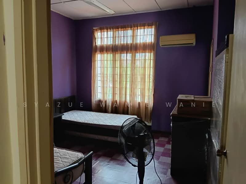 2-storey Terraced House for Sale in Bandar Mahkota Cheras (Cheras) - Syazue Wanie Wanie - Bedroom - PropertyGuru.com.my