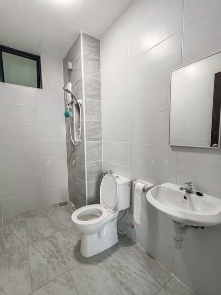 Apartment for Rent at KSL Residence 2 @ Kangkar Tebrau - Alfred Yap - Bathroom - PropertyGuru.com.my