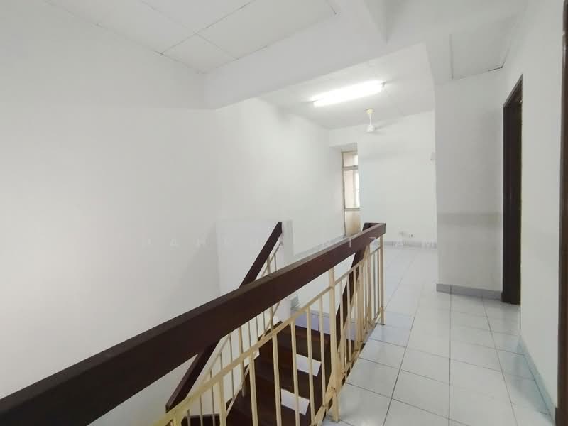 Rumah Teres untuk Dijual di Bandar Kinrara Seksyen 5 (Bandar Kinrara) - Shahrul Nizam - Corridor - PropertyGuru.com.my