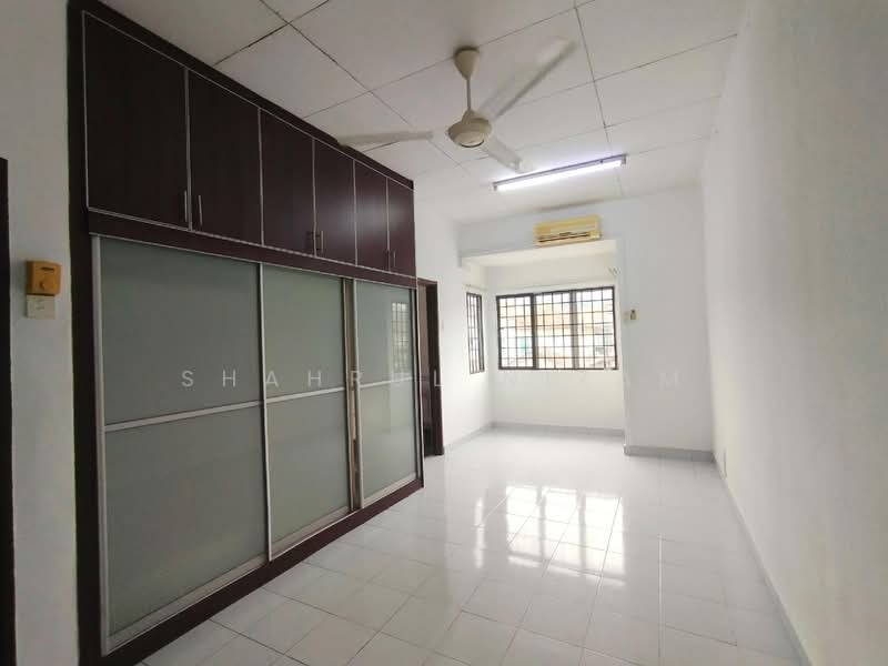 Rumah Teres untuk Dijual di Bandar Kinrara Seksyen 5 (Bandar Kinrara) - Shahrul Nizam - Interior - PropertyGuru.com.my